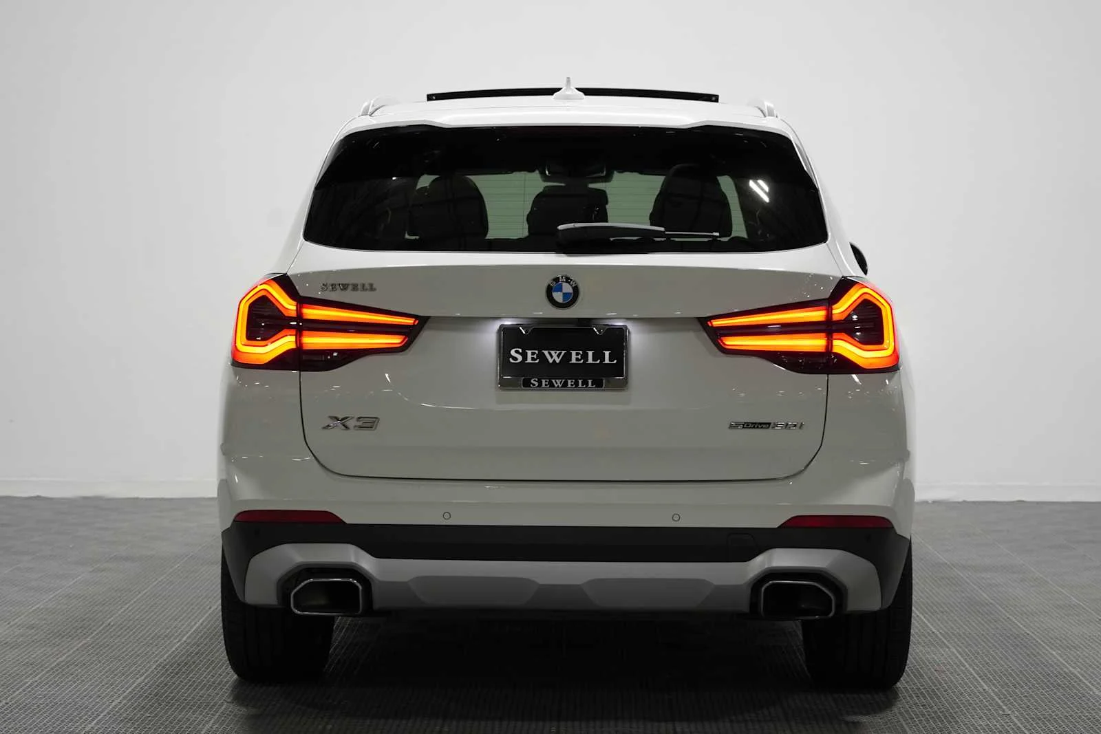 Certified Used 2023 Alpine White BMW sDrive30i image 5