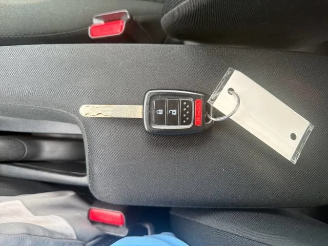 Used 2019 Blue Honda LX image 33