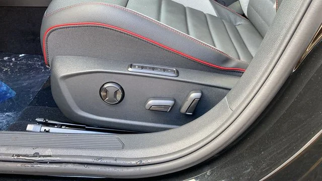 2026 Volkswagen Golf GTI SE - Photo 18