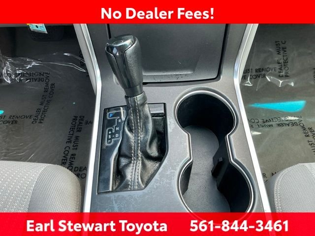 Used 2017 Silver Toyota LE image 31