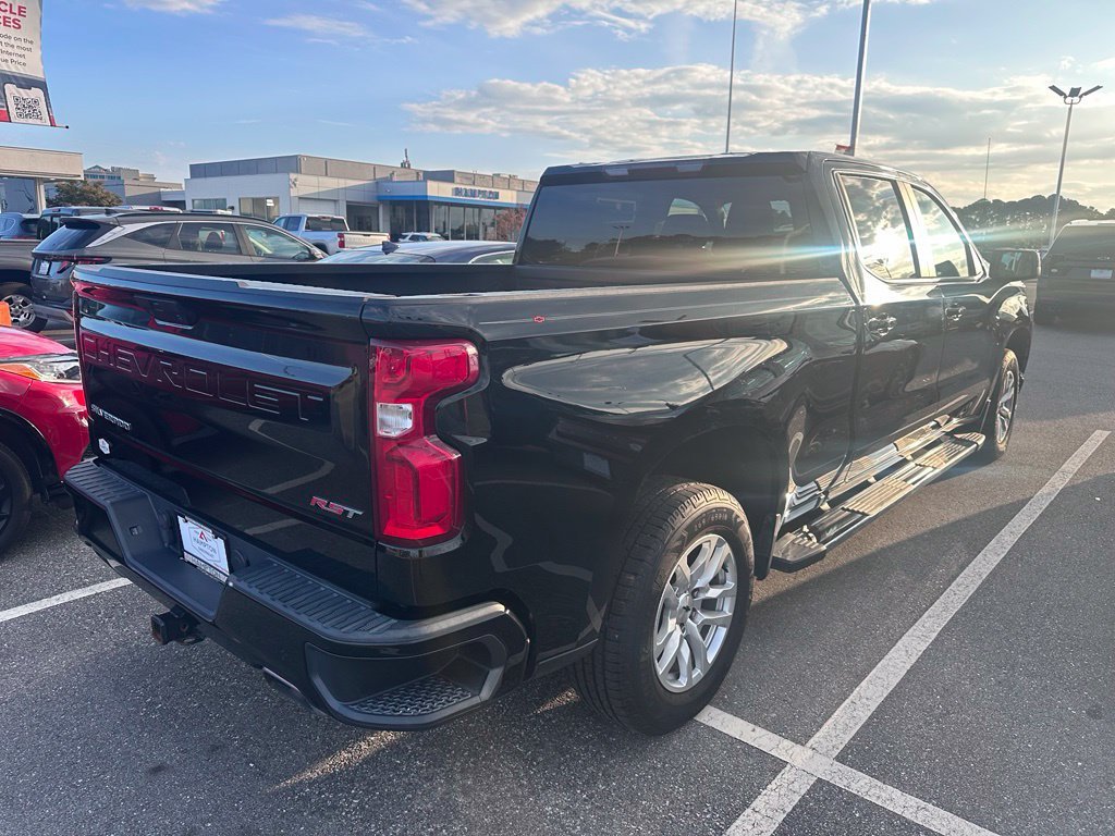 Used 2021 BLACK Chevrolet RST image 4
