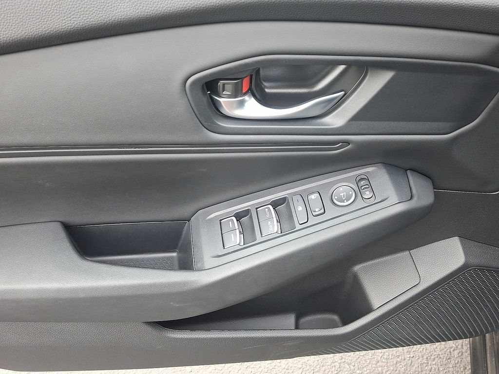 2025 Honda Accord SE - Photo 44