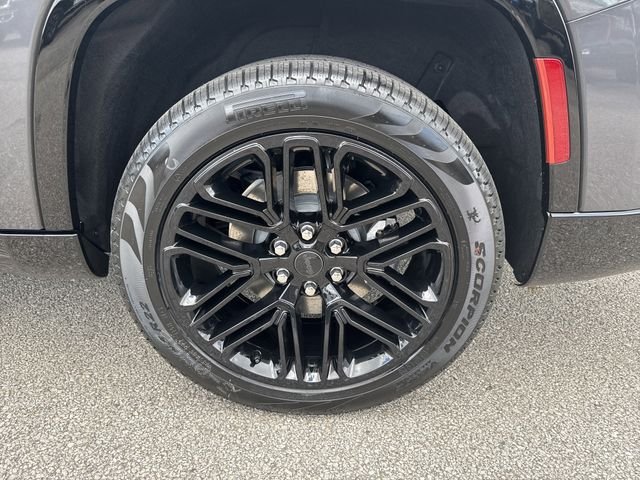 New 2026 Gray Jeep Limited Reserve image 22