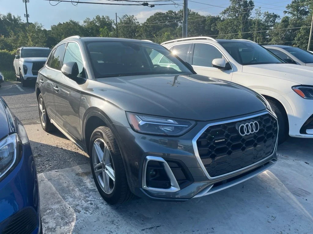 Used 2025 Gray Audi 55 Premium Plus image 4