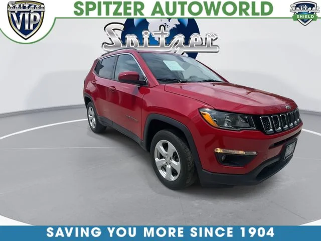 Used 2019 Red Jeep Latitude image 2