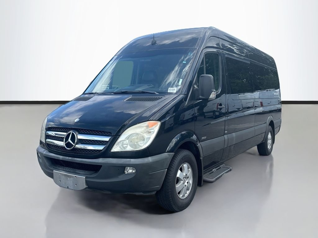 Used 2012  Mercedes-Benz Passenger 170 WB image 4