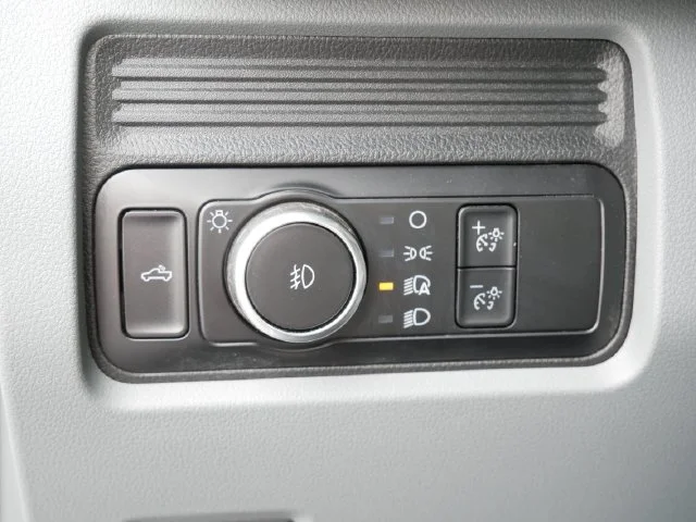 Used 2023 White Ford XL image 24