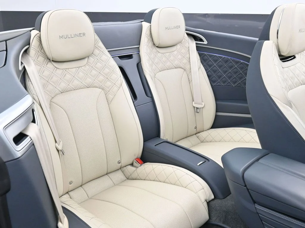 Certified Used 2022  Bentley V8 image 12