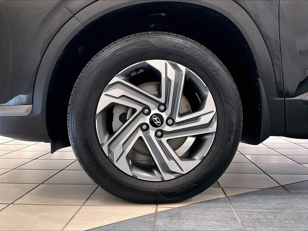 Used 2023 Twilight Black Hyundai SEL image 7