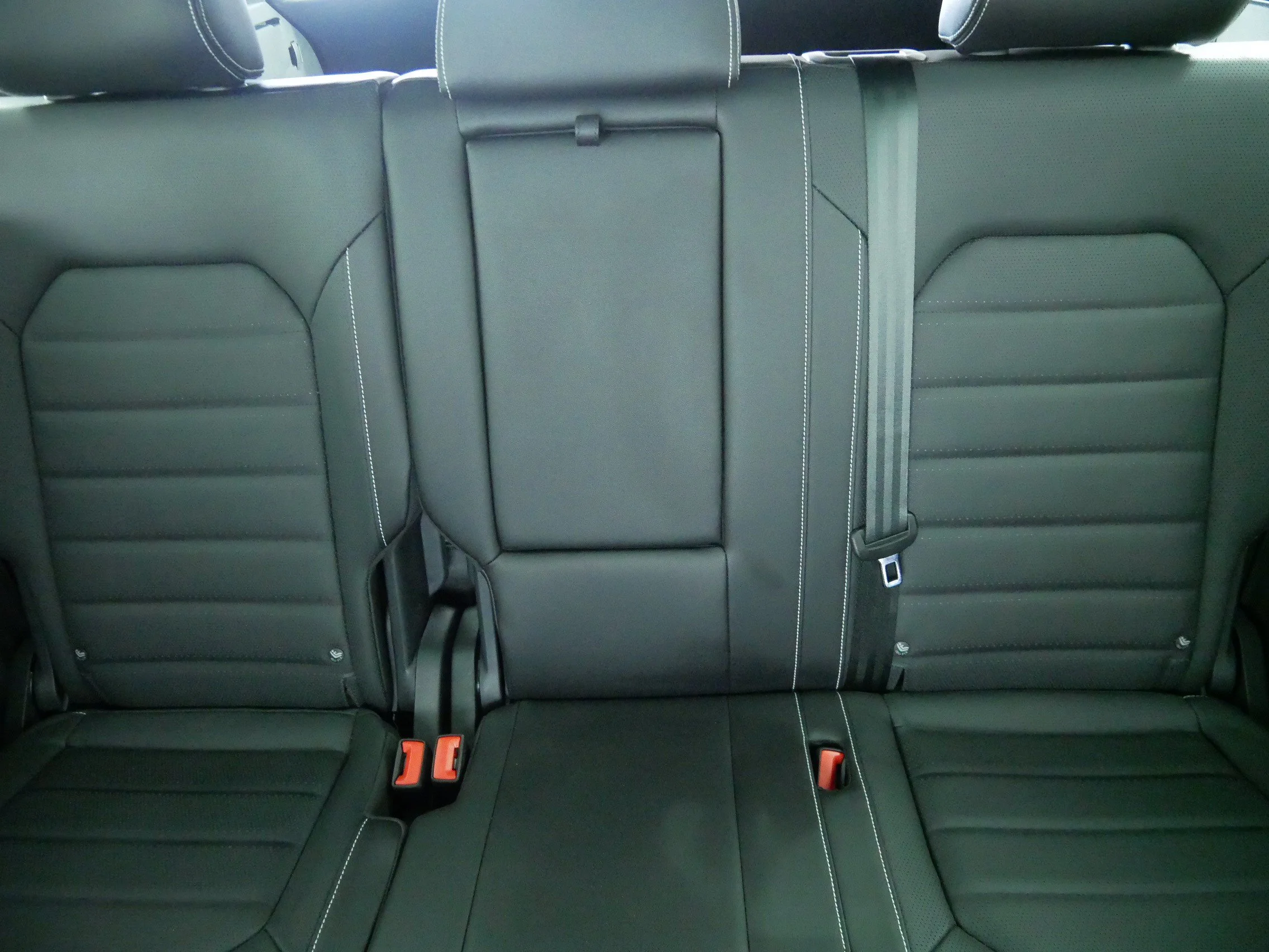 New 2026 Avocado Green Pearl Volkswagen 2.0T SEL R-Line Black image 13
