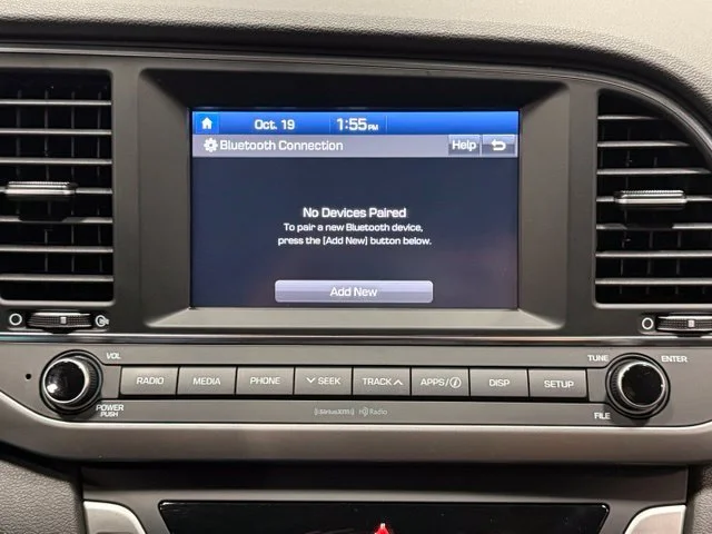 Used 2018 White Hyundai SEL image 23