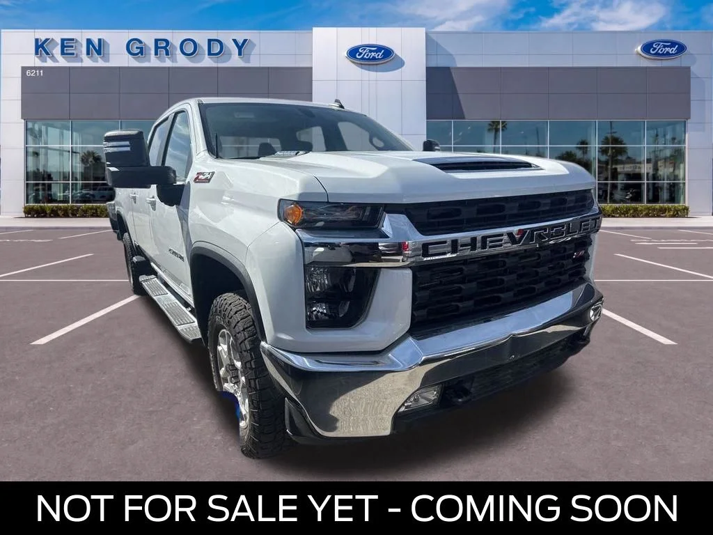 2023 Chevrolet Silverado HD LT 4WD Crew Cab Long Box's photo