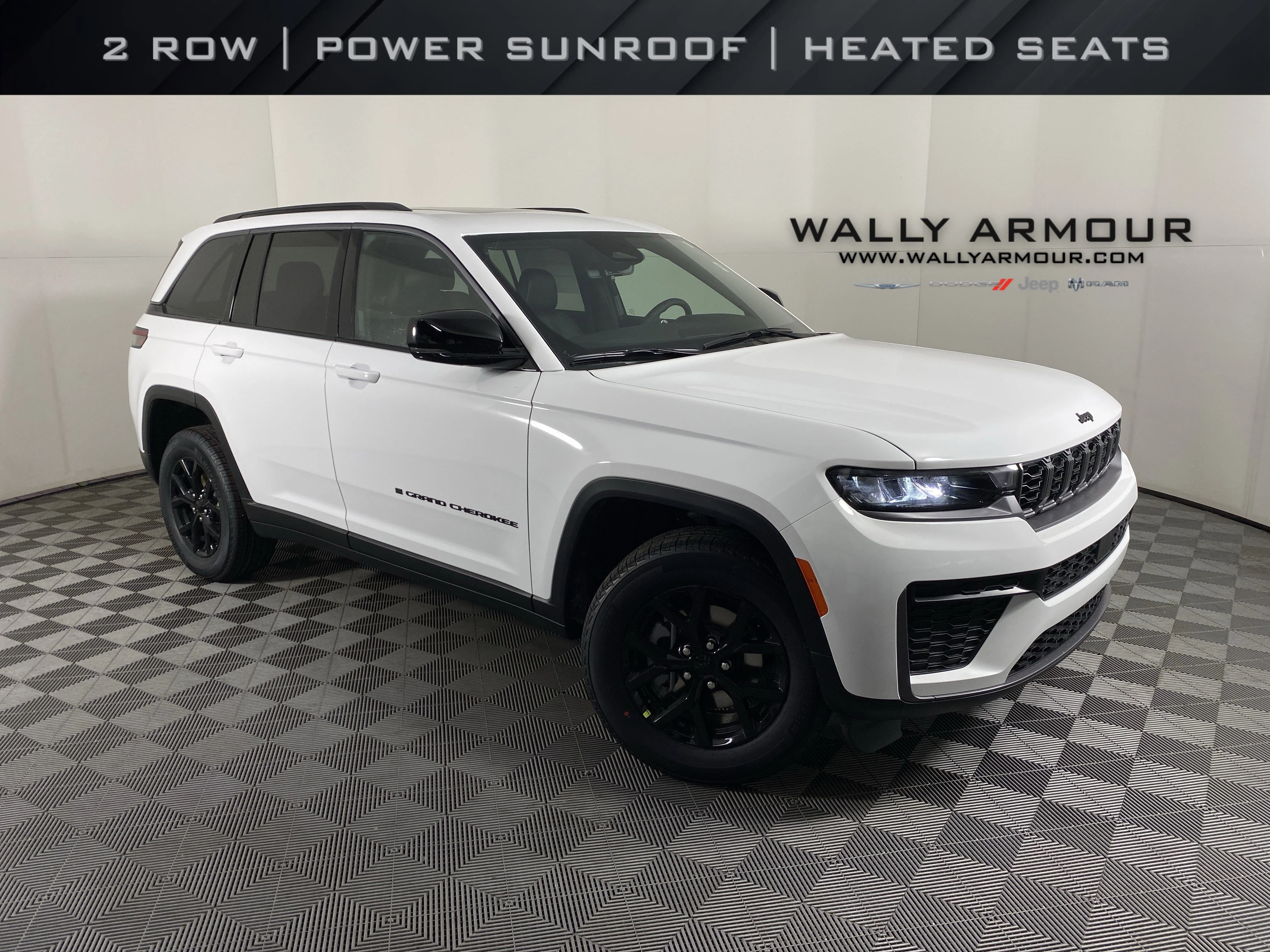 New 2026 Bright White Clear-Coat Exterior Paint Jeep Altitude image 1