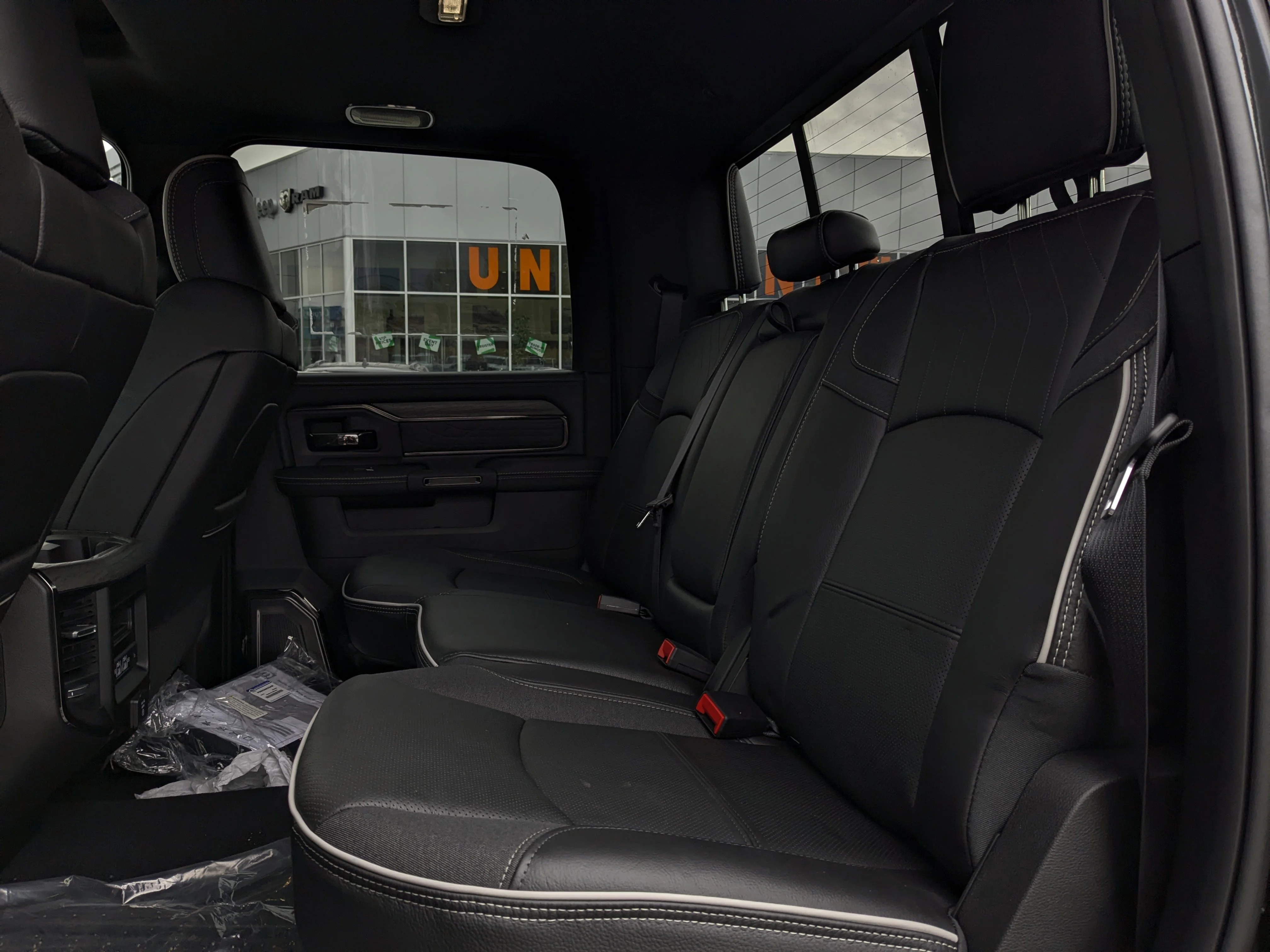 New 2026 Black RAM Limited - 5th Wheel/Gooseneck Prep - 360 Cameras - Sunroof & Tons More! image 28