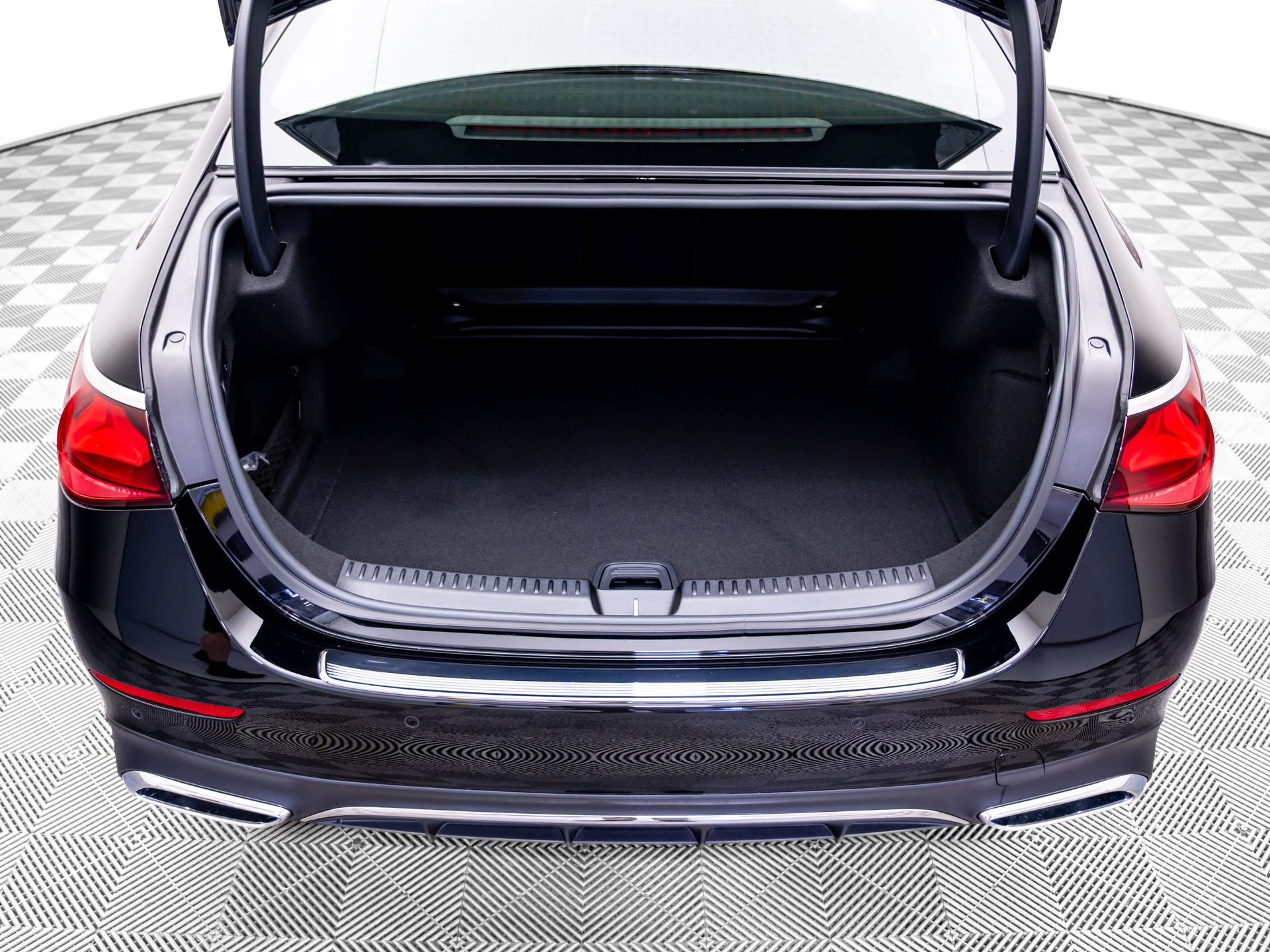 New 2027 Black Mercedes-Benz E 450 image 33
