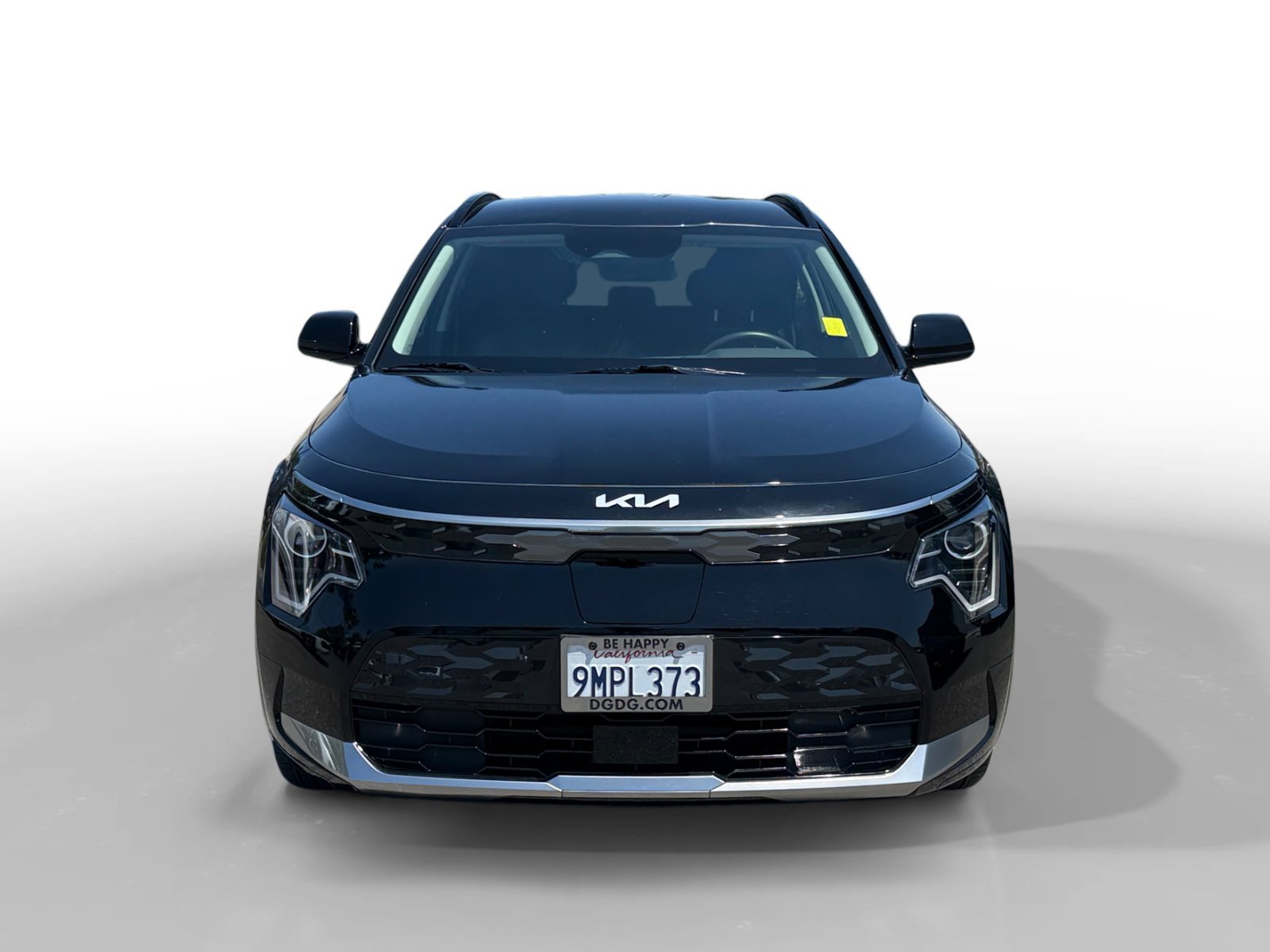 Used 2024 Aurora Black Kia Wind image 8
