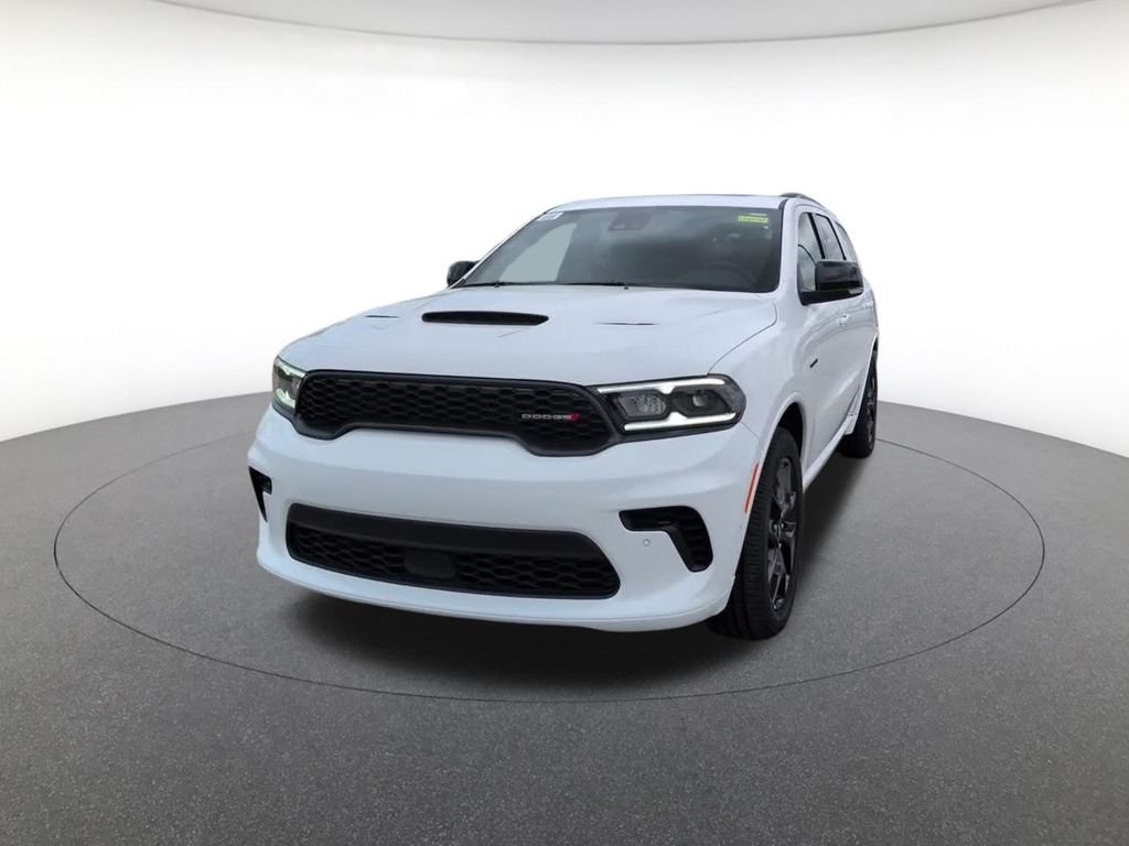 New 2026 White Knuckle Clear-Coat Exterior Paint Dodge GT PLUS image 3