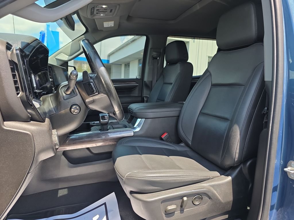 Used 2024 Blue Chevrolet LTZ image 12