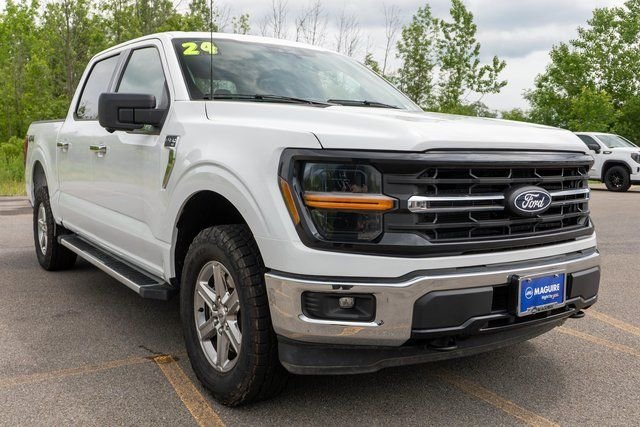 Used 2024 Oxford White Ford XLT image 4