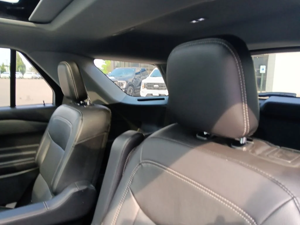 Used 2022 Black Metallic Ford Limited image 26