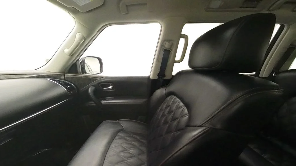 Used 2022 Black Nissan Platinum image 33