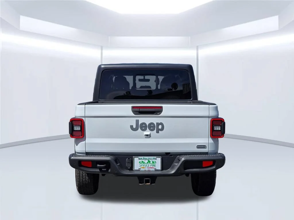 2020 Jeep Gladiator Overland - Photo 19
