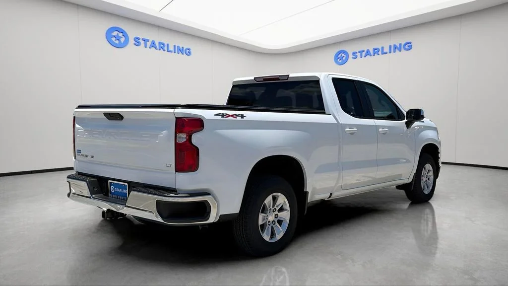 Used 2020 SUMMIT WHITE Chevrolet LT image 9