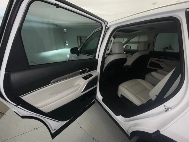 Used 2021 White Kia EX image 23