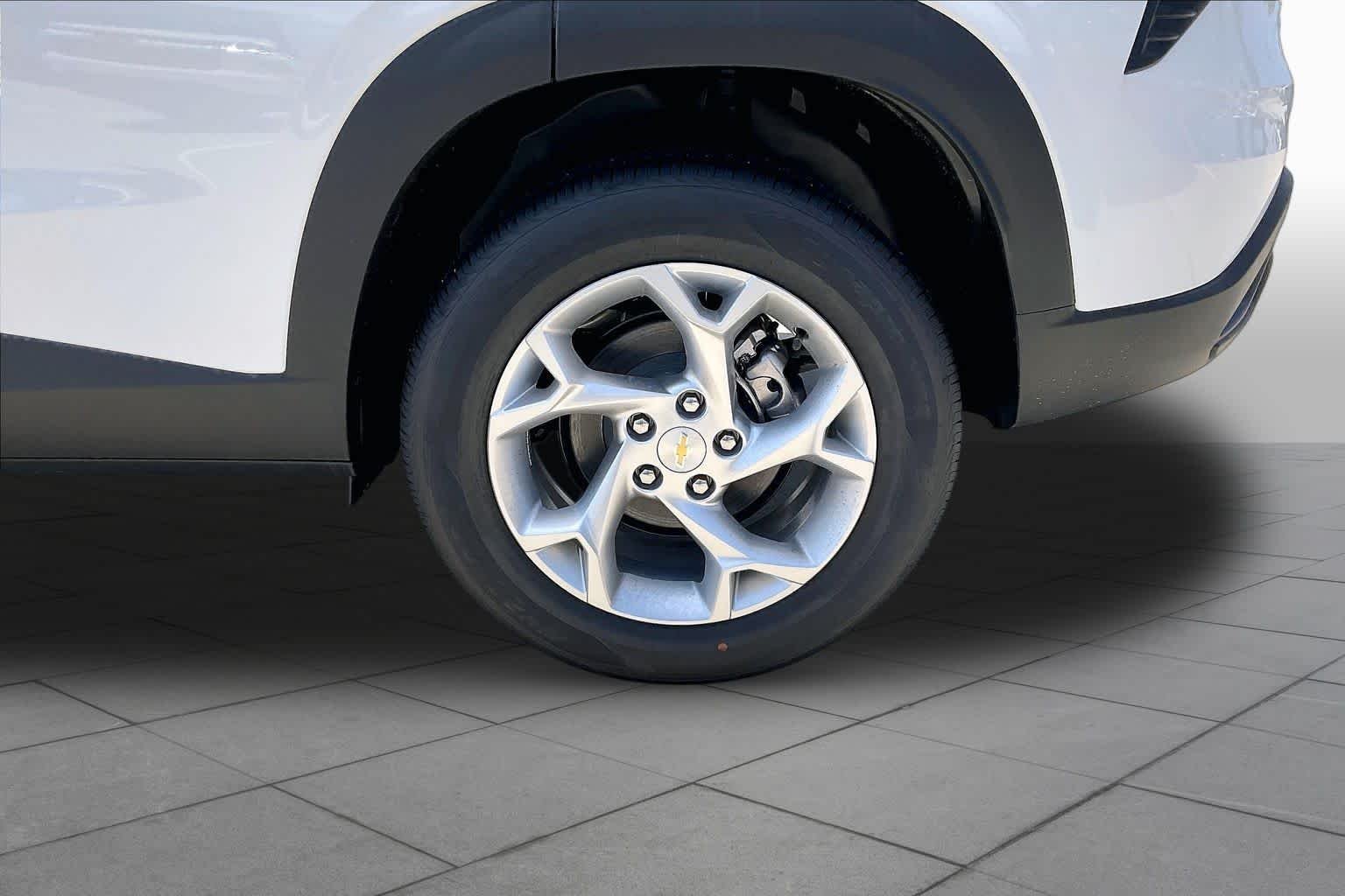 2026 Chevrolet Trax LS - Photo 12