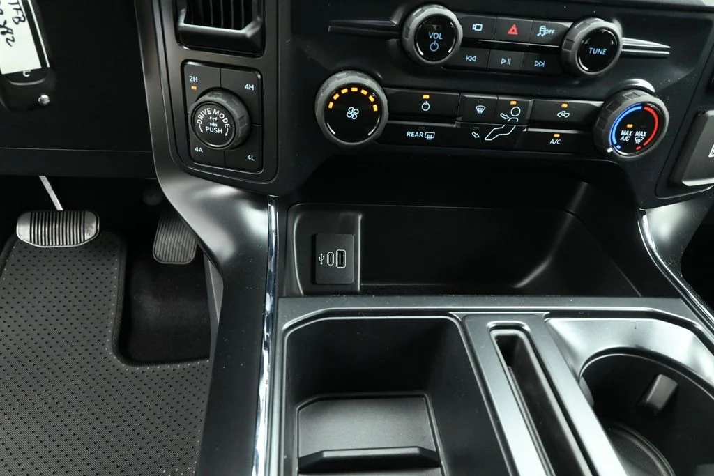 New 2026 Oxford White Ford STX image 16
