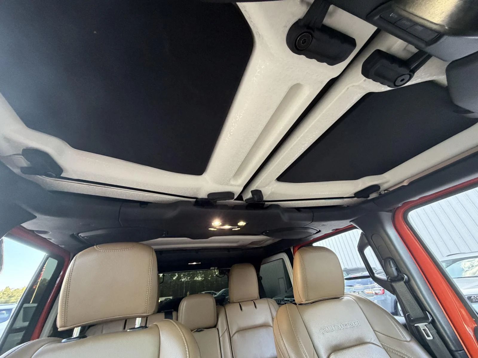 Used 2020 Punkn Metallic Clearcoat Jeep Rubicon image 22