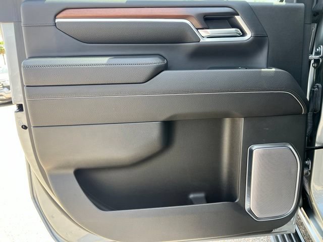 Used 2025 Sterling Metallic GMC Denali image 25