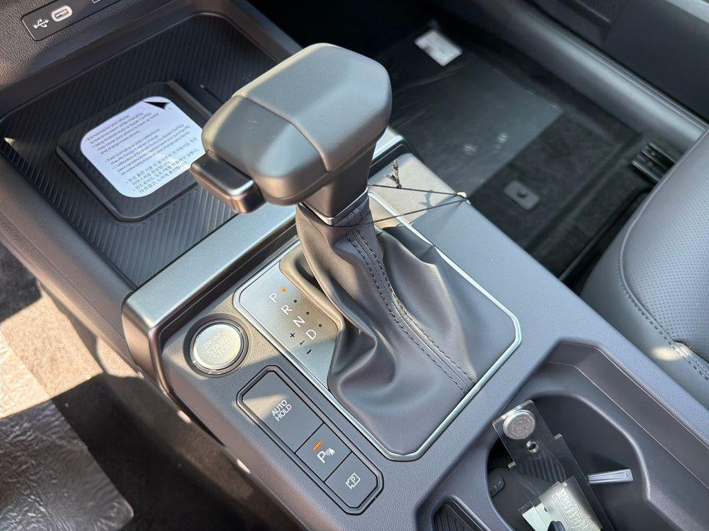 New 2027 Interstellar Gray Kia X-Line S image 21