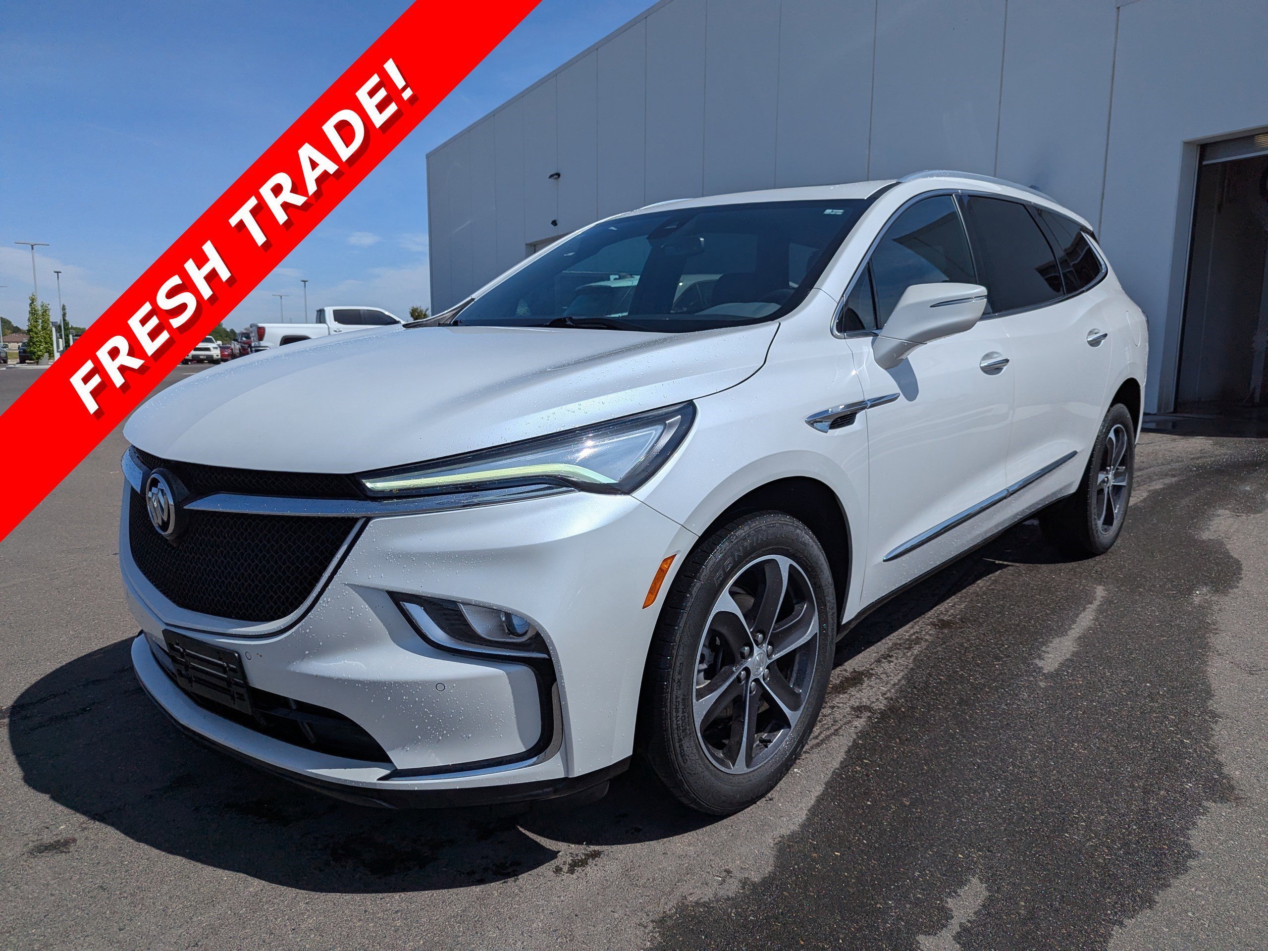 2022 Buick Enclave Essence AWD's photo