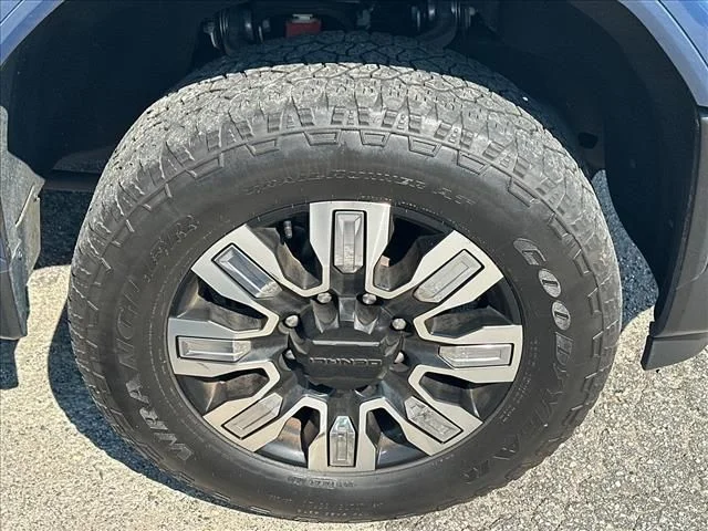 Used 2024  GMC Denali image 35