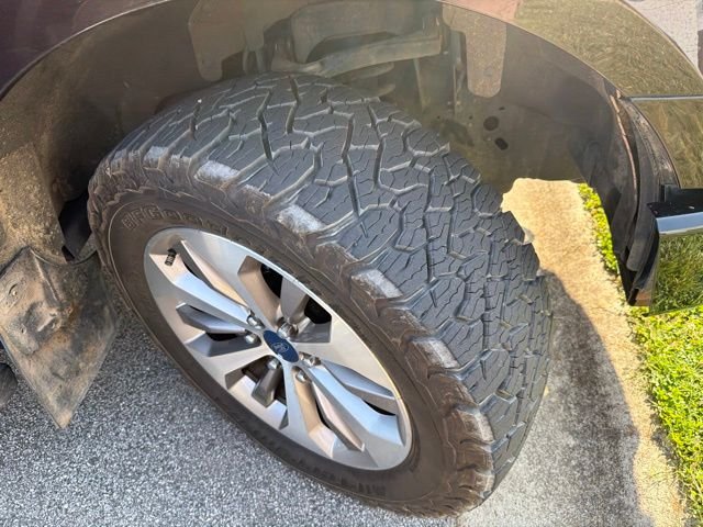 Used 2018 Red Ford XL image 7