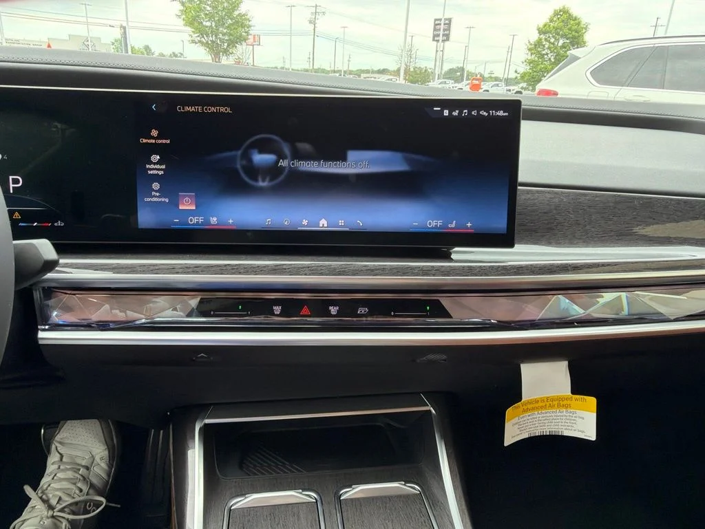 New 2026 Black Sapphire Metallic BMW 760i xDrive image 20