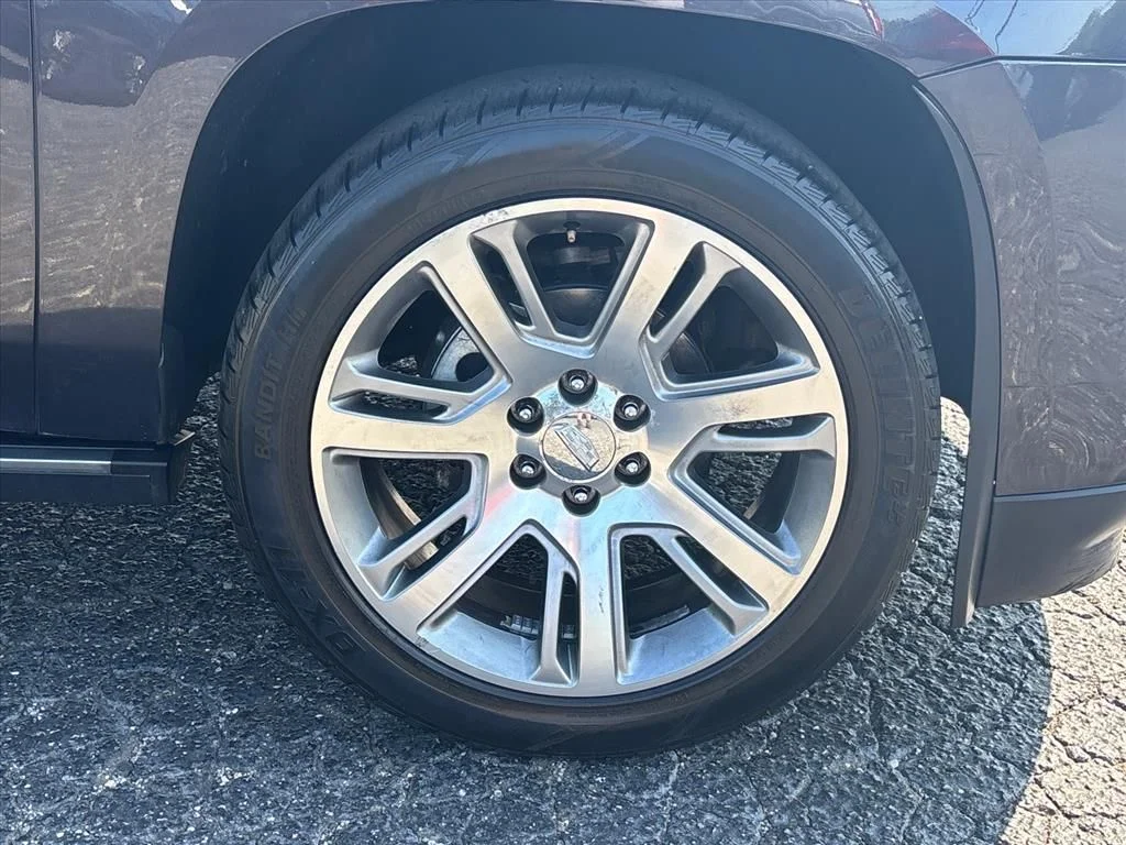 Used 2015 Gray Cadillac Premium image 10