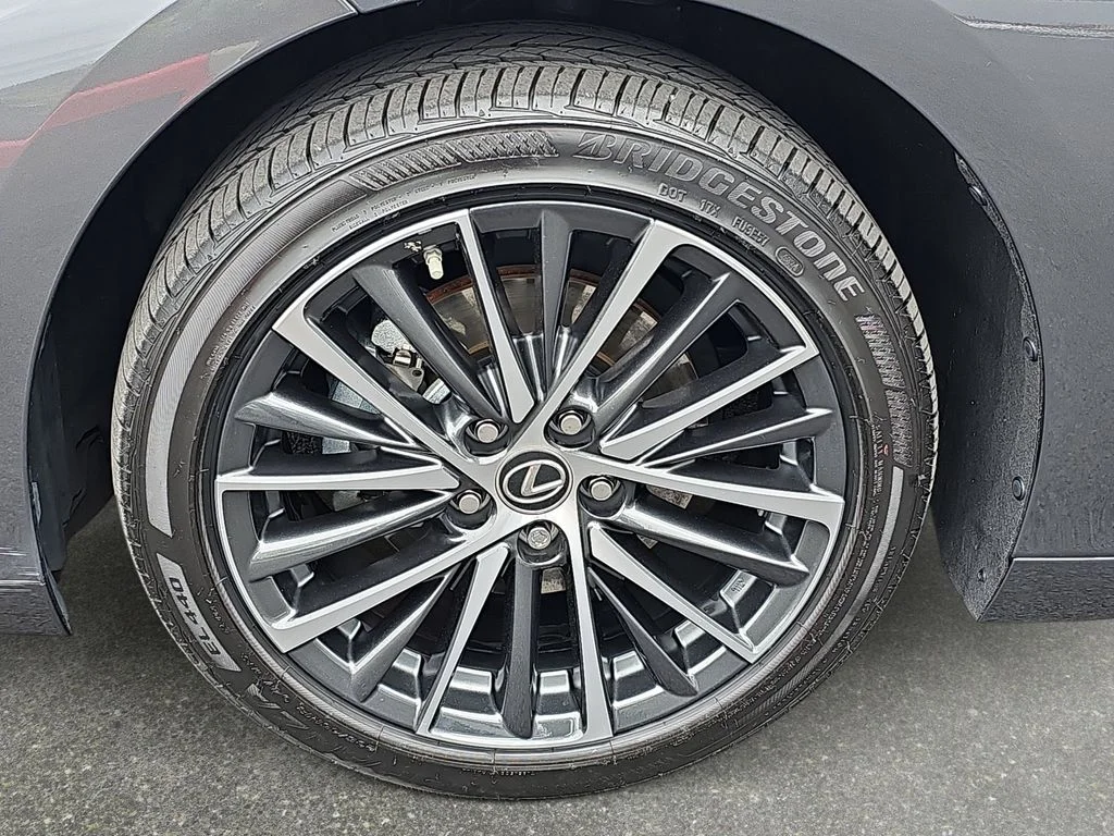Certified Used 2025 CLOUDBURST GRAY Lexus 300h image 32