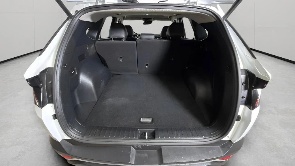 Used 2022 White Hyundai SEL image 28