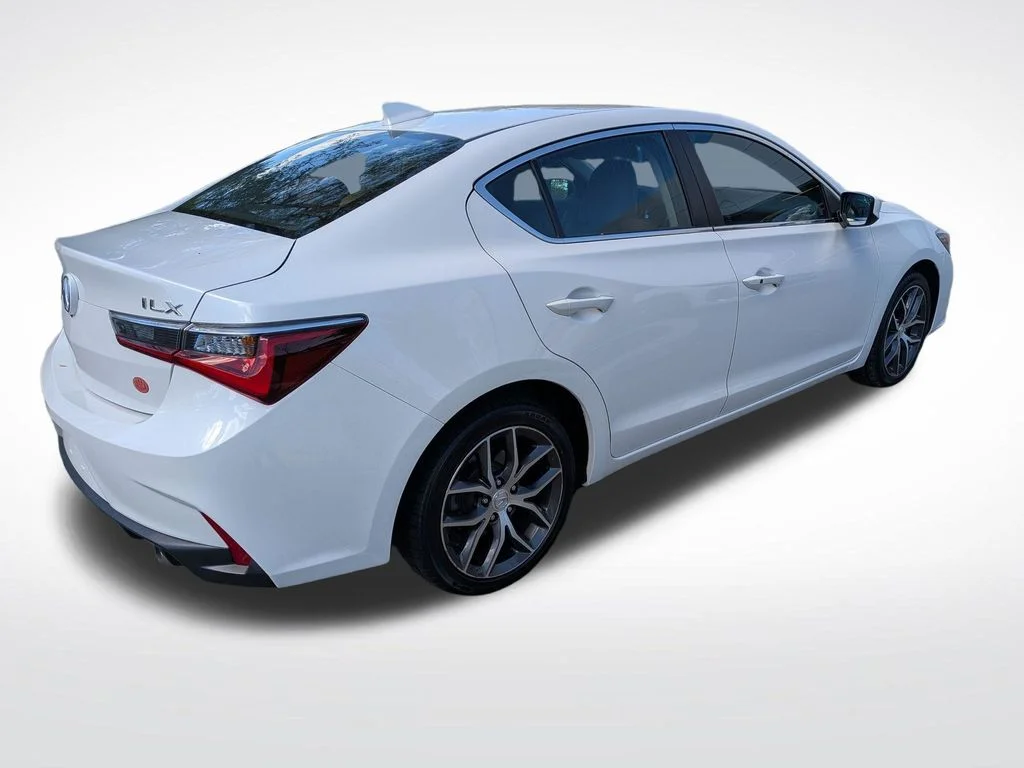 Used 2021  Acura Premium Package image 3