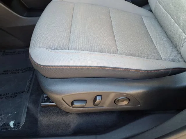 Used 2026 Summit White Chevrolet LT image 20
