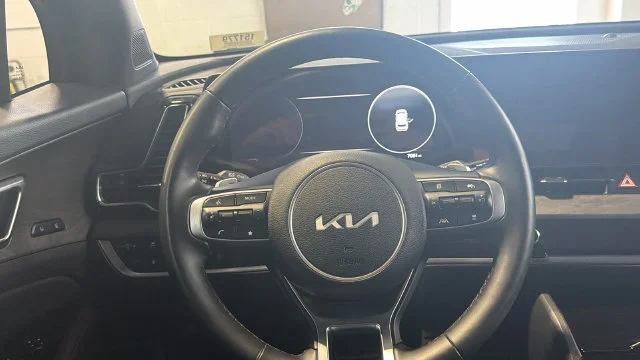 Certified Used 2025 Black Kia X-Line Prestige image 21