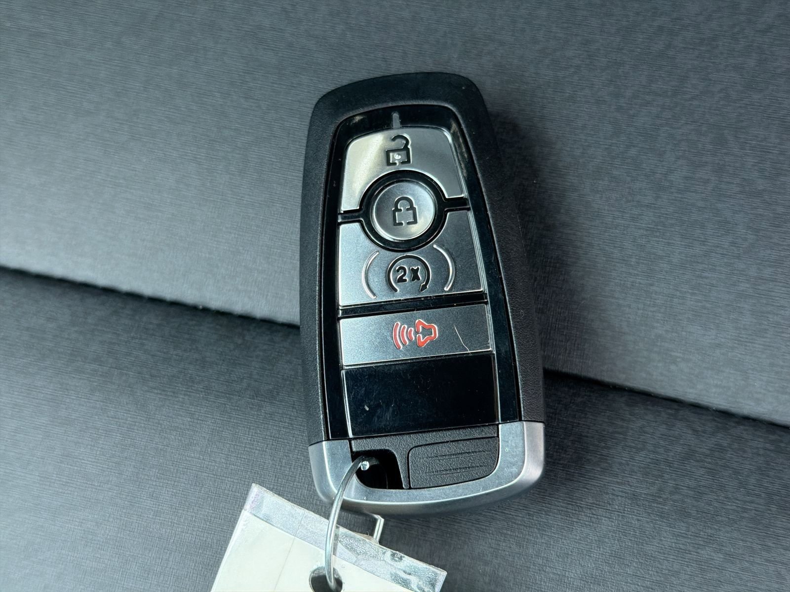 New 2025 Oxford White Ford Badlands® image 37