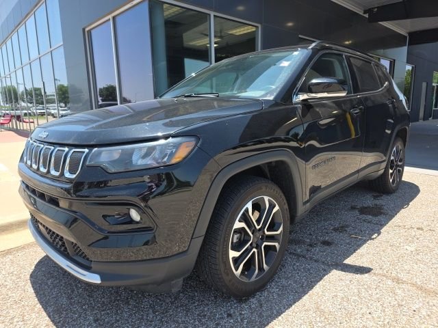Used 2022 Black Jeep Limited image 3