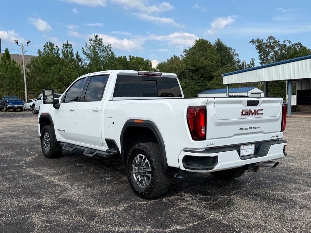 Used 2022 White GMC AT4 image 18