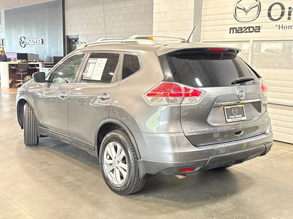 Used 2016 Gray Nissan SV image 23