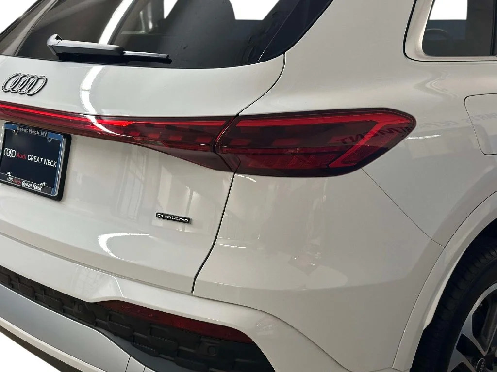 Certified Used 2025 White Audi 2.0T Premium image 40