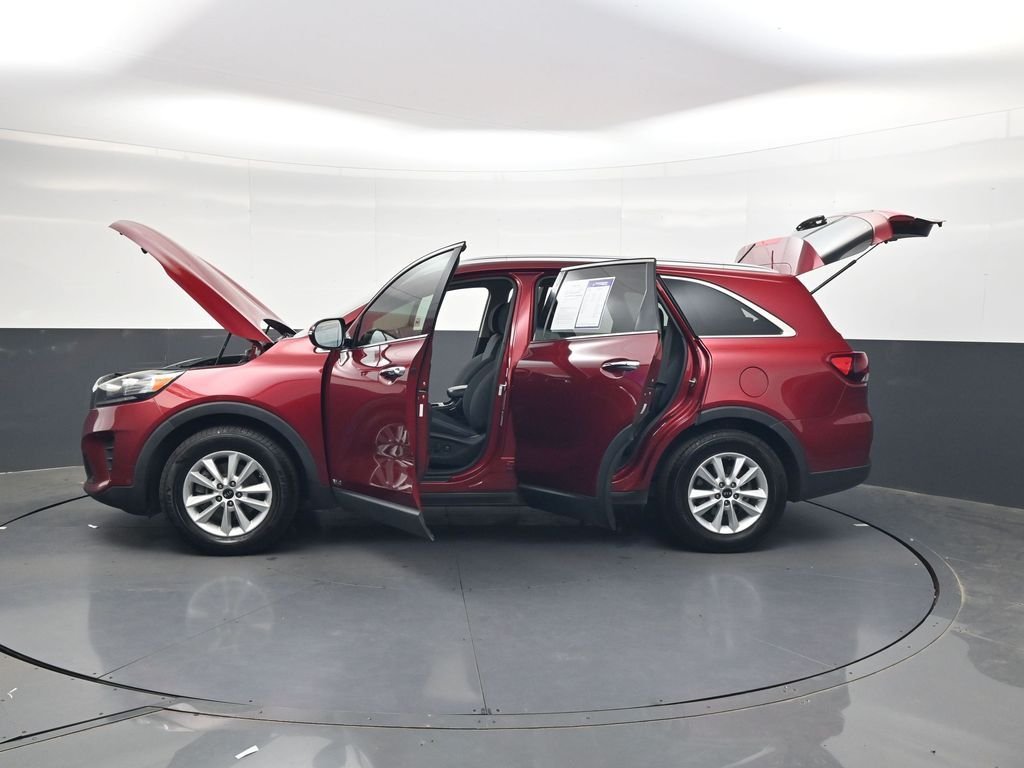 Used 2020 Red Kia LX image 40