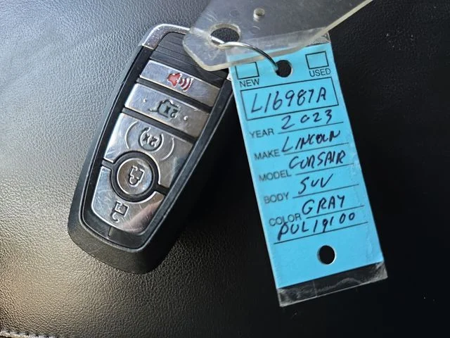 Used 2023 Gray Lincoln Standard image 42